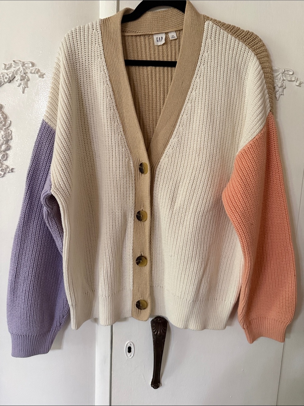 GAP Colorblock V-Neck Button Cardigan - Cream, Lavender & Peach XXL. NWOT